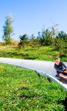 Activité luge d'été à Valberg en été