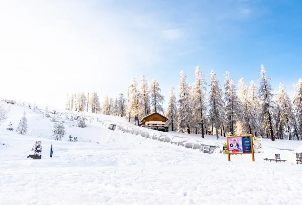 Paysage Valberg en hiver, vue sur le front de neige du Garibeuil